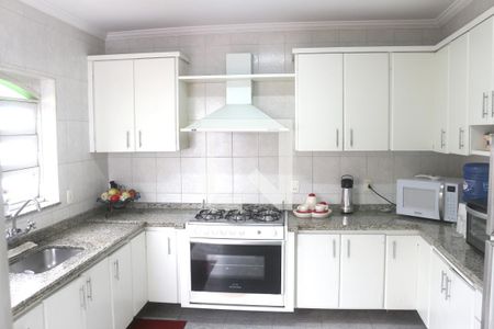 Casa à venda com 280m², 3 quartos e 3 vagasCozinha