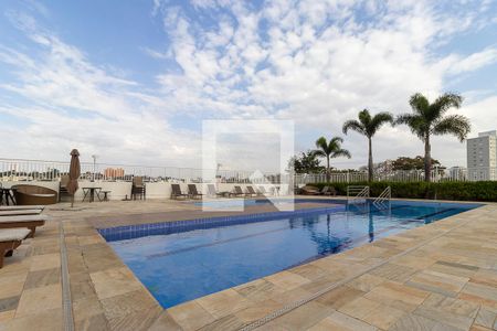 Apartamento à venda com 66m², 2 quartos e sem vagaÁrea comum - Piscina