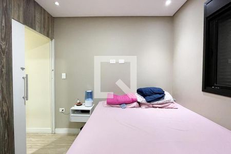 Casa à venda com 380m², 6 quartos e 10 vagas Casa à venda com 380m², 6 quartos e 10 vagasQuarto 2 - Casa 3
