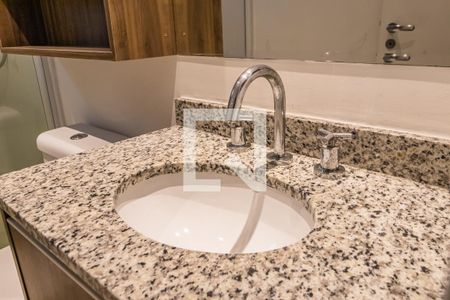 Apartamento à venda com 73m², 3 quartos e 2 vagas Apartamento à venda com 73m², 3 quartos e 2 vagasBanheiro 2