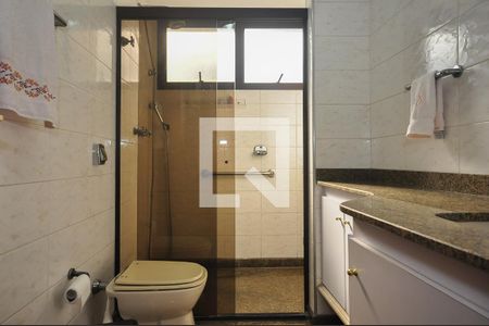 Apartamento à venda com 226m², 4 quartos e 4 vagasBanheiro Suíte 1