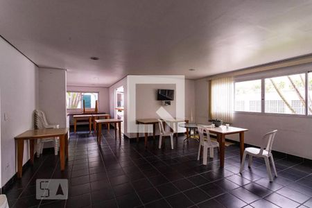 Apartamento à venda com 127m², 4 quartos e 2 vagas Apartamento à venda com 127m², 4 quartos e 2 vagasÁrea comum - Salão de festas