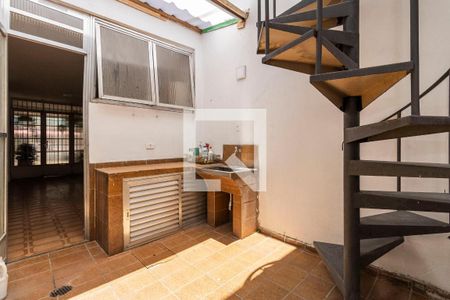 Casa à venda com 180m², 3 quartos e 3 vagas