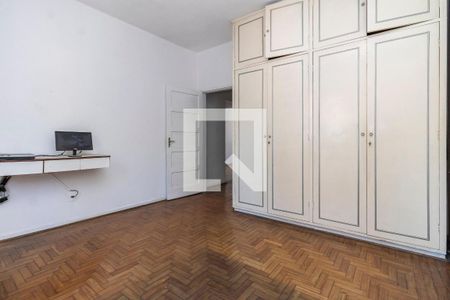 Casa à venda com 180m², 3 quartos e 3 vagas