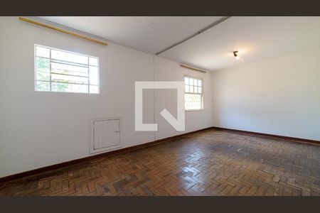 Casa à venda com 160m², 3 quartos e 1 vaga