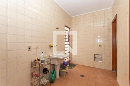 Casa à venda com 255m², 3 quartos e 2 vagas