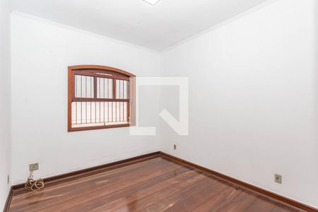 Casa à venda com 255m², 3 quartos e 2 vagas