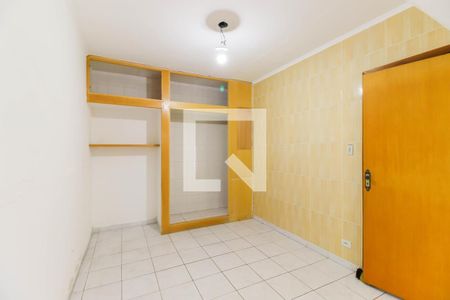 Casa à venda com 330m², 4 quartos e 3 vagas Casa à venda com 330m², 4 quartos e 3 vagasQuarto 2