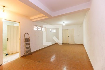 Casa à venda com 330m², 4 quartos e 3 vagas Casa à venda com 330m², 4 quartos e 3 vagasÁrea comum - Salão de festas