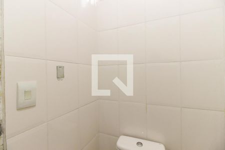 Casa à venda com 330m², 4 quartos e 3 vagas Casa à venda com 330m², 4 quartos e 3 vagasBanheiro da Área de Serviço