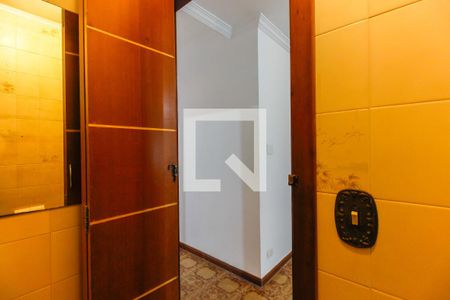 Casa à venda com 330m², 4 quartos e 3 vagas Casa à venda com 330m², 4 quartos e 3 vagasLavabo