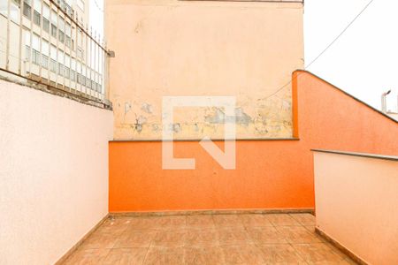 Casa à venda com 330m², 4 quartos e 3 vagas Casa à venda com 330m², 4 quartos e 3 vagasÁrea comum