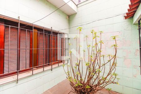 Casa à venda com 330m², 4 quartos e 3 vagas Casa à venda com 330m², 4 quartos e 3 vagasJardim de Inverno