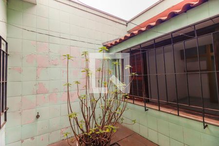 Casa à venda com 330m², 4 quartos e 3 vagas Casa à venda com 330m², 4 quartos e 3 vagasJardim de Inverno