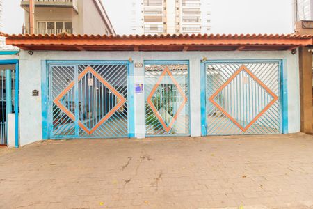 Casa à venda com 330m², 4 quartos e 3 vagas Casa à venda com 330m², 4 quartos e 3 vagasFachada da Casa