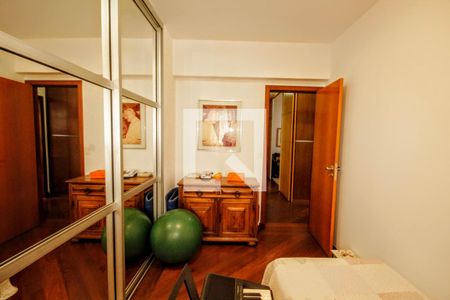 Apartamento à venda com 140m², 4 quartos e 2 vagasquarto 4