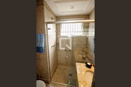 Apartamento à venda com 140m², 4 quartos e 2 vagasbanheiro 2