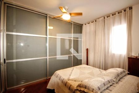 Apartamento à venda com 140m², 4 quartos e 2 vagasquarto 1