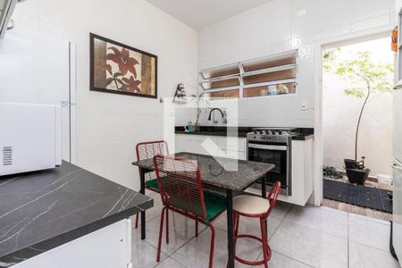Casa à venda com 80m², 2 quartos e sem vaga