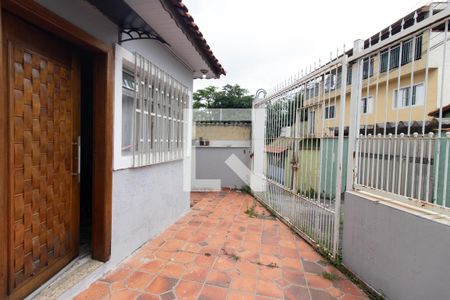 Casa à venda com 128m², 2 quartos e 2 vagas Casa à venda com 128m², 2 quartos e 2 vagasGaragem