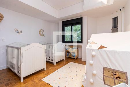 Casa à venda com 1350m², 4 quartos e 6 vagas