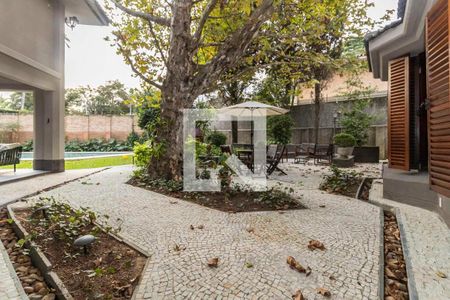 Casa à venda com 1350m², 4 quartos e 6 vagas