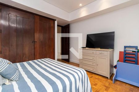 Casa à venda com 1350m², 4 quartos e 6 vagas