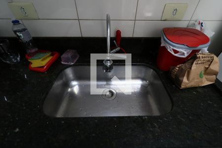 Apartamento para alugar com 55m², 2 quartos e 1 vagaCozinha - Pia