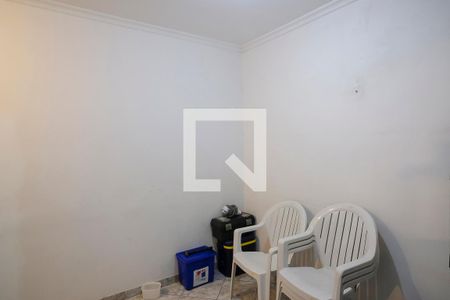 Casa à venda com 180m², 3 quartos e 3 vagasQuarto área de serviço