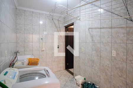 Casa à venda com 180m², 3 quartos e 3 vagasÁrea de serviço