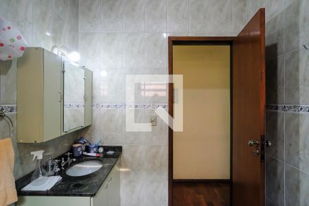 Casa à venda com 180m², 3 quartos e 3 vagasBanheiro
