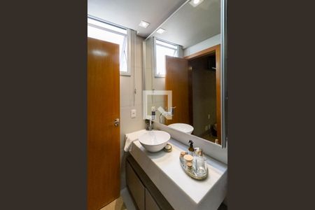 Apartamento à venda com 116m², 3 quartos e 2 vagasBanheiro da suíte