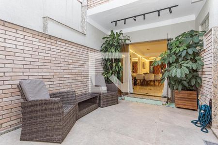 Casa à venda com 180m², 3 quartos e 2 vagas