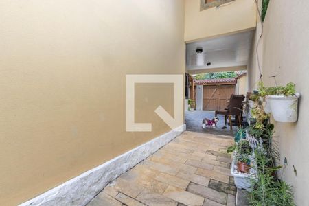 Casa à venda com 260m², 4 quartos e 2 vagas