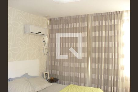 Apartamento à venda com 220m², 4 quartos e 4 vagas