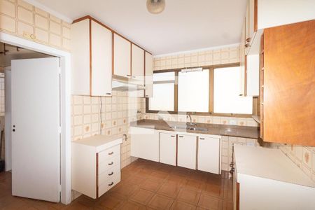 Apartamento à venda com 230m², 3 quartos e 4 vagas