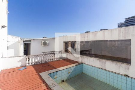 Apartamento à venda com 230m², 3 quartos e 4 vagas