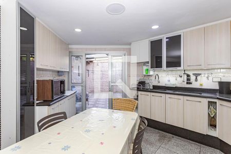 Casa à venda com 171m², 5 quartos e 2 vagas