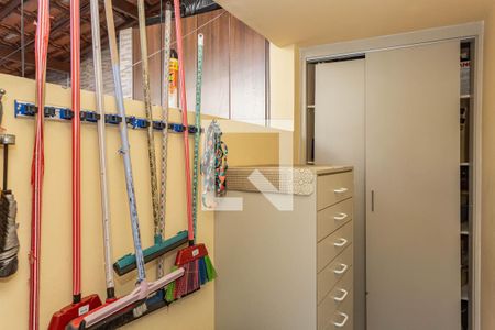 Casa à venda com 171m², 5 quartos e 2 vagas
