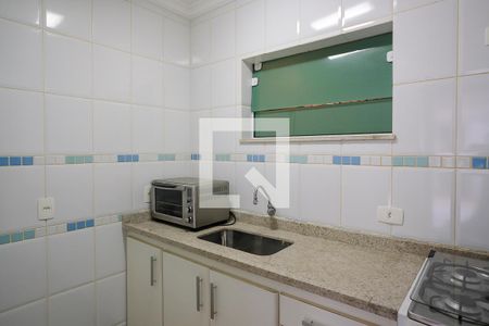 Casa à venda com 380m², 5 quartos e 6 vagasCozinha de serviço