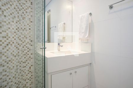 Casa à venda com 380m², 5 quartos e 6 vagasBanheiro da suíte 3