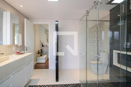 Casa à venda com 380m², 5 quartos e 6 vagasBanheiro da suíte 1