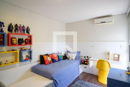 Casa à venda com 380m², 5 quartos e 6 vagasSuíte 3