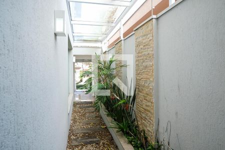 Casa à venda com 380m², 5 quartos e 6 vagasCorredor entrada