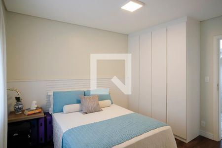 Casa à venda com 380m², 5 quartos e 6 vagasSuíte 4