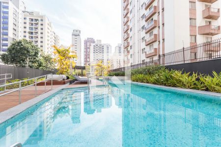 Apartamento à venda com 153m², 3 quartos e 2 vagas Apartamento à venda com 153m², 3 quartos e 2 vagasÁrea comum - Piscina