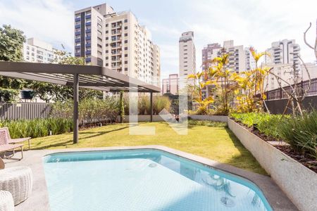 Apartamento à venda com 153m², 3 quartos e 2 vagas Apartamento à venda com 153m², 3 quartos e 2 vagasÁrea comum - Piscina