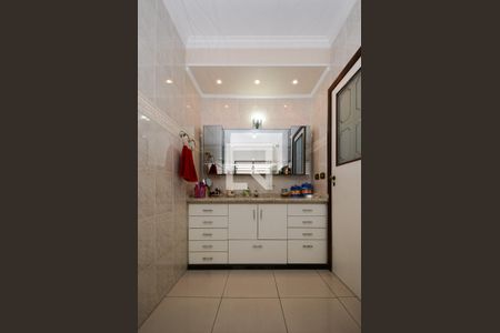 Casa à venda com 192m², 3 quartos e 2 vagas Casa à venda com 192m², 3 quartos e 2 vagasBanheiro do Quarto 1