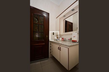 Casa à venda com 192m², 3 quartos e 2 vagas Casa à venda com 192m², 3 quartos e 2 vagasLavabo