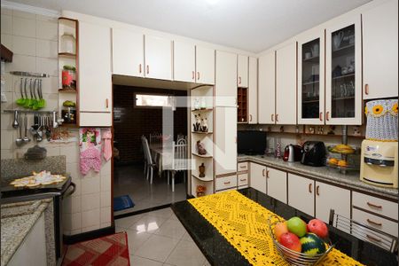 Casa à venda com 192m², 3 quartos e 2 vagas Casa à venda com 192m², 3 quartos e 2 vagasCozinha